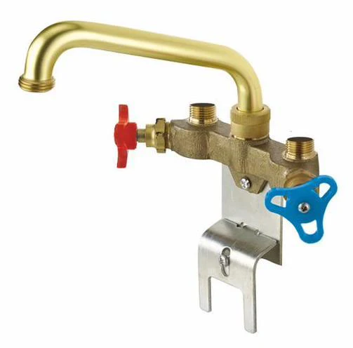 Classic Laundry Faucet 2137 Delta